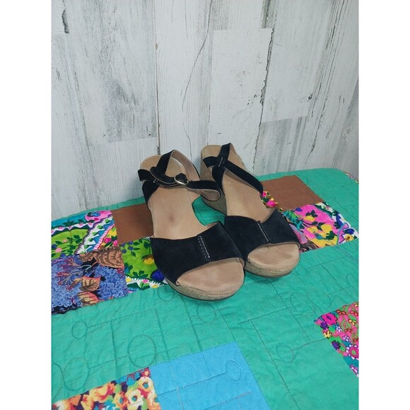 Clarks 31716 Black Strappy Wedge Sandals 9M - Picture 1 of 10